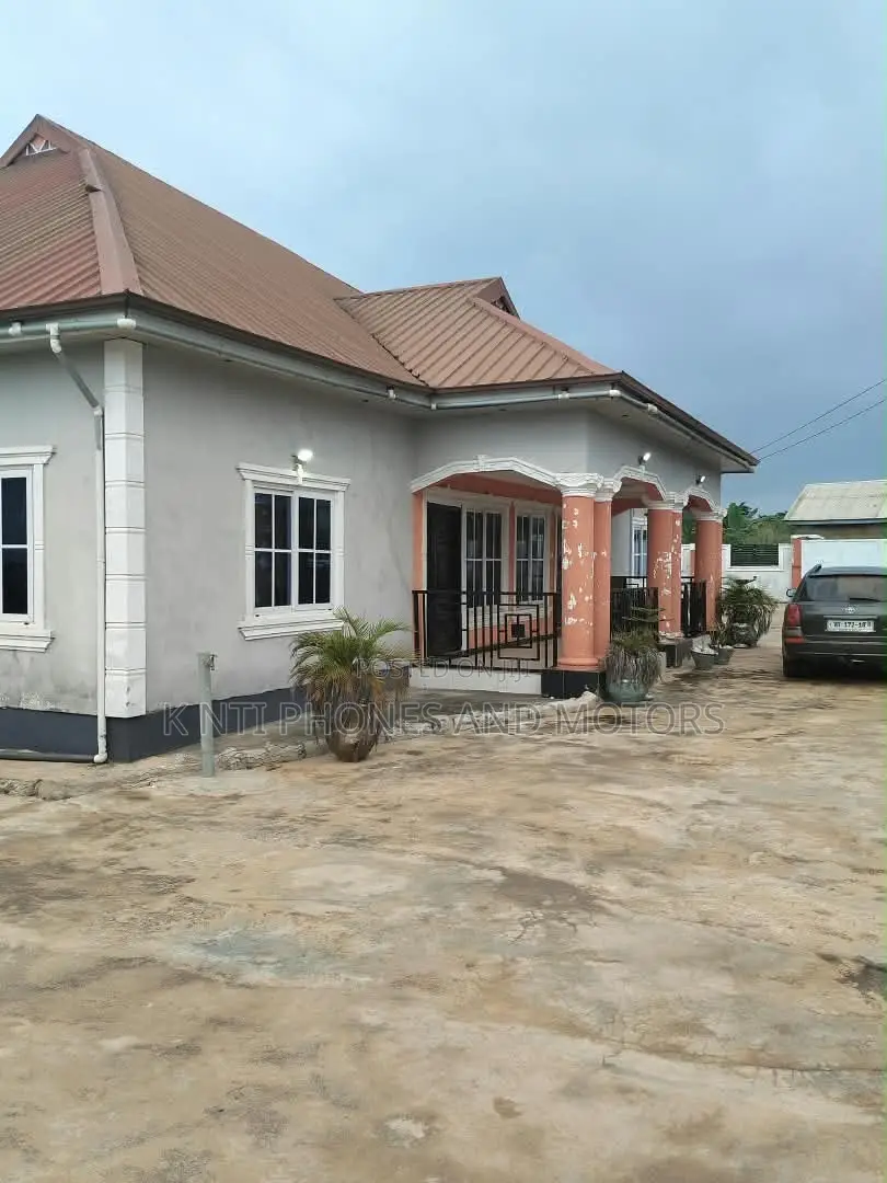 Furnished 7bdrm House in Dr Kk 7Rooms Lux, Bosomtwe for rent in Bosomtwe