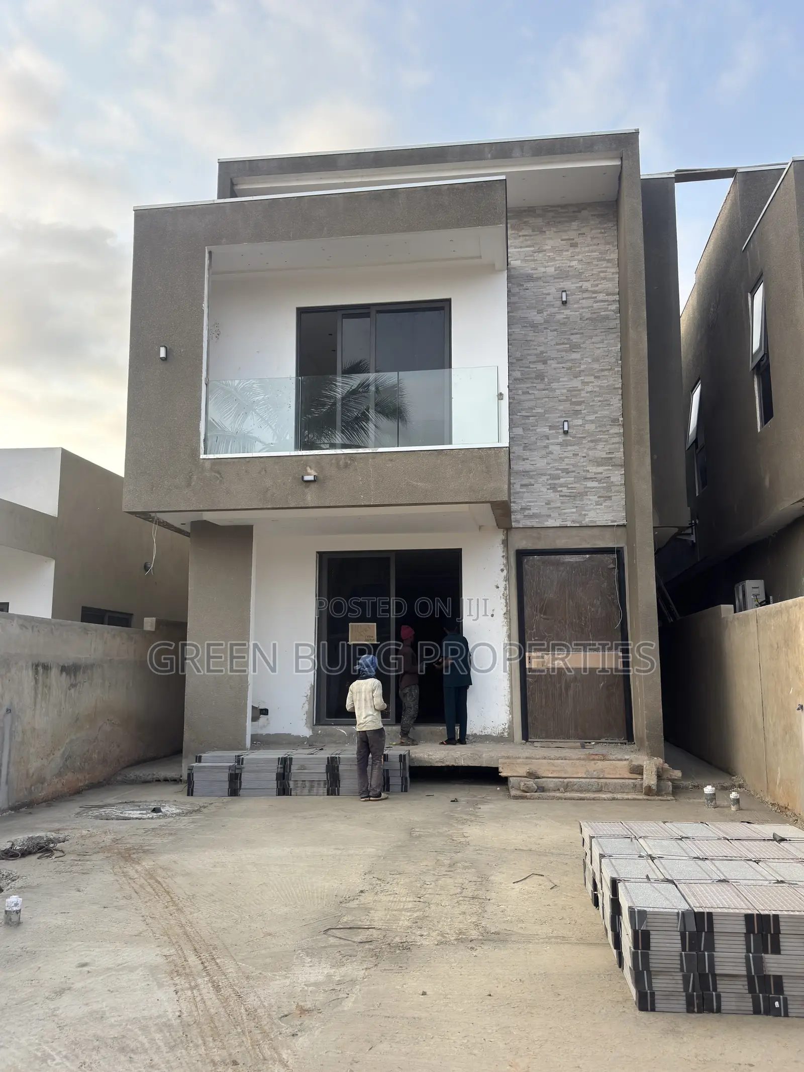 4bdrm House in Green, East Legon for sale in East Legon