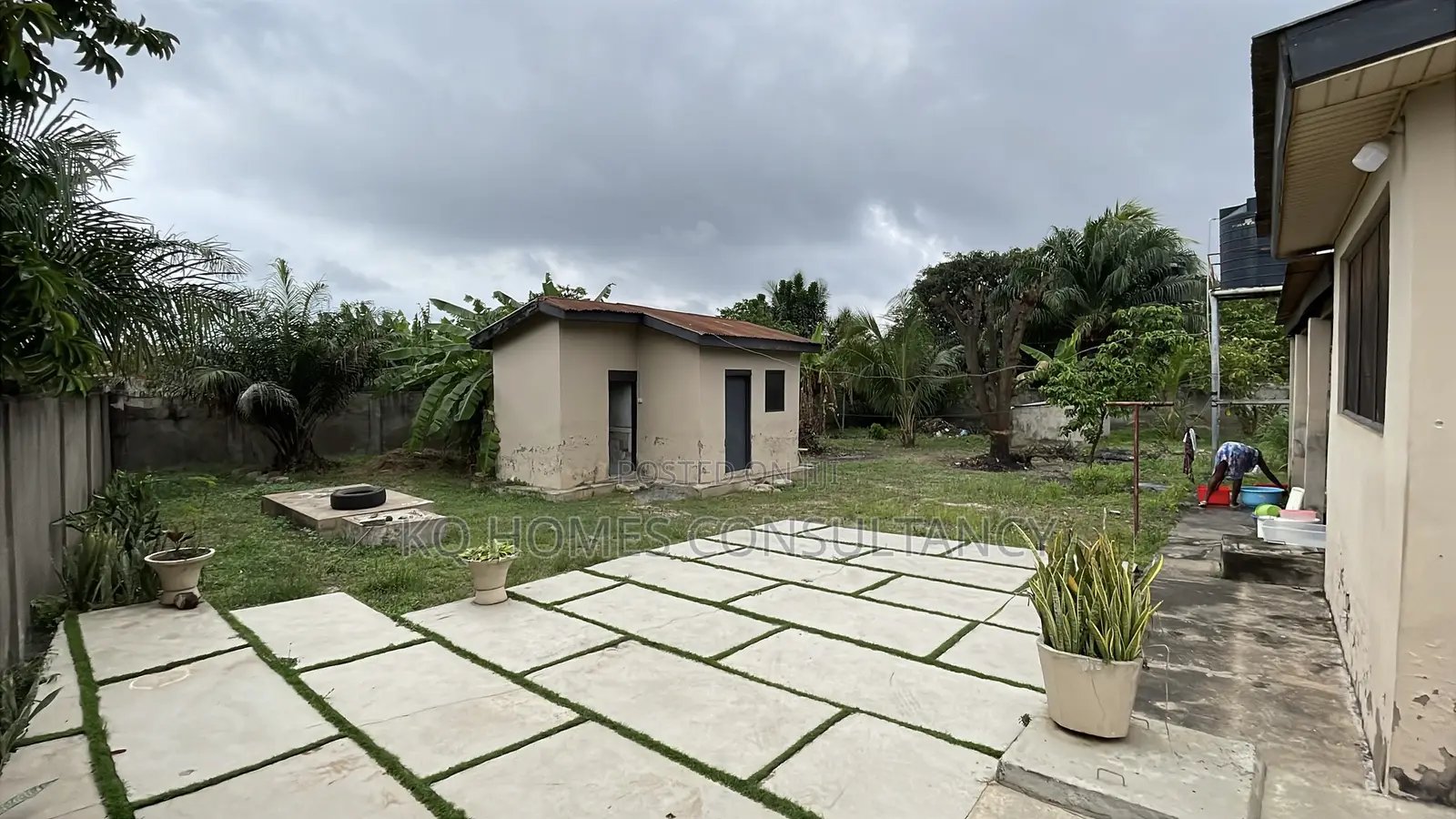 4bdrm House in Adom / Nungua for sale in Nungua