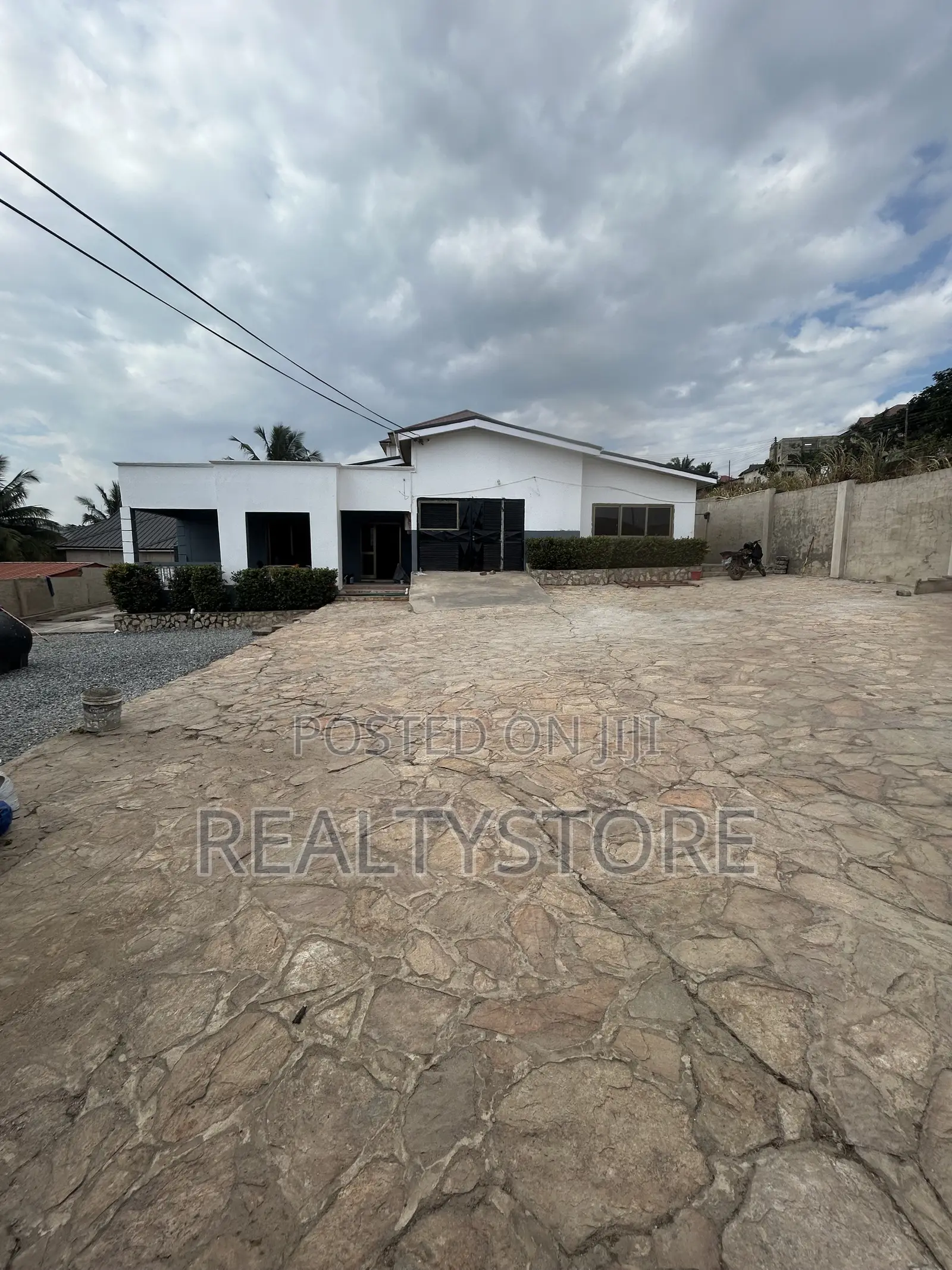 1bdrm Apartment in Aahongman Estate, Accra Metropolitan for rent in Accra Metropolitan
