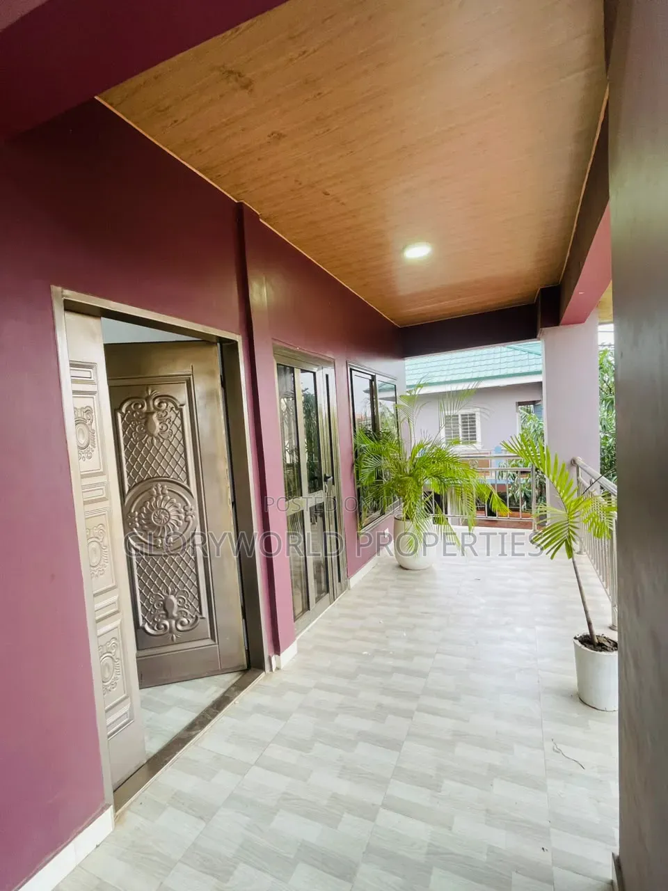 3bdrm Duplex in Baatsona Total for rent in Baatsona Total