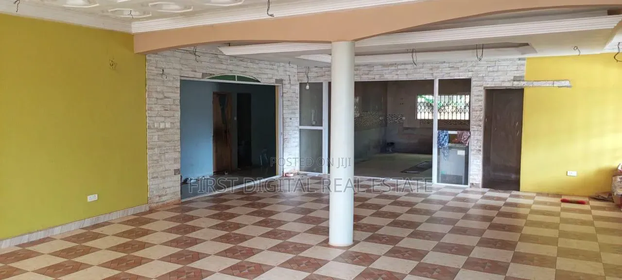 4bdrm Duplex in First Digital Real, West Hills Mall Area for rent in West Hills Mall Area