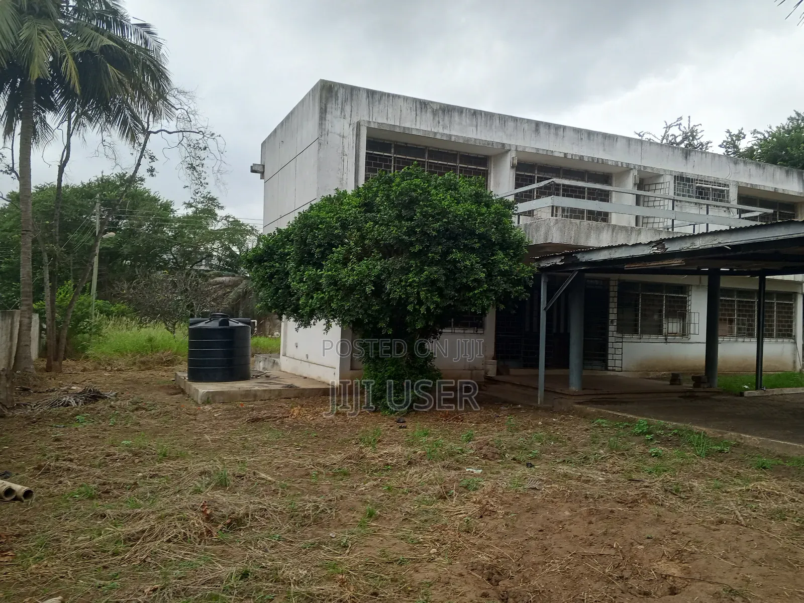 1bdrm Block of Flats in ...., Airport Residential Area for sale in Airport Residential Area