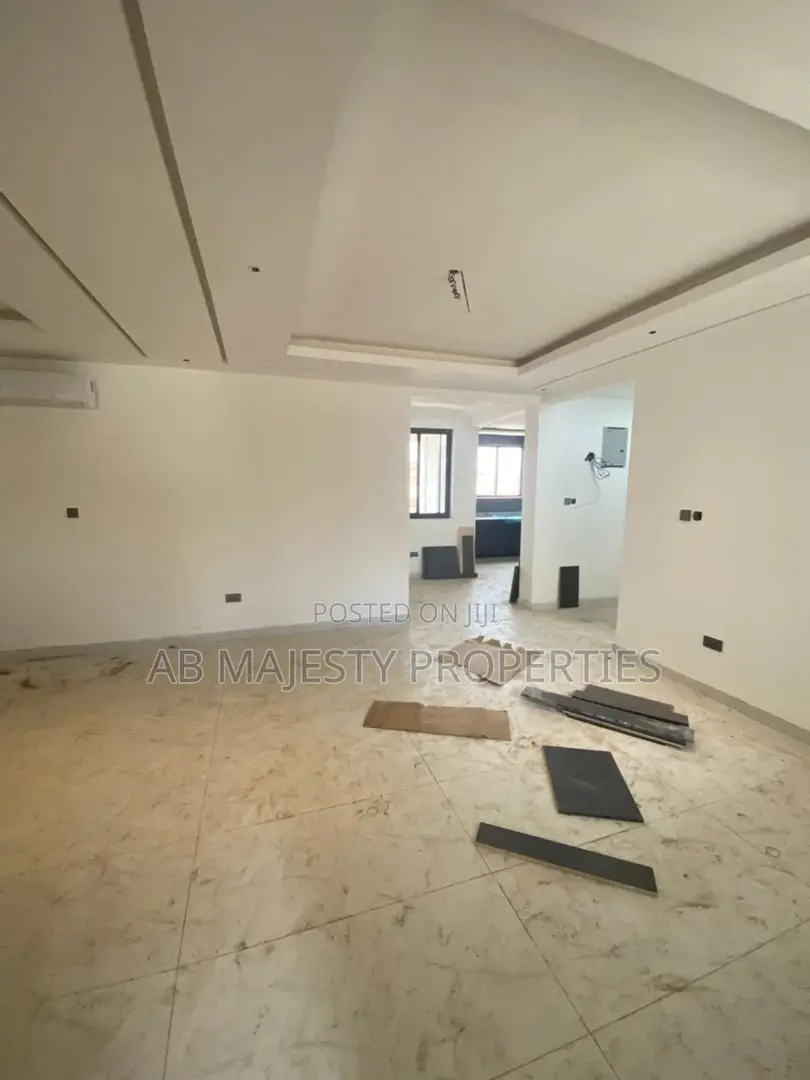 1bdrm Apartment in Ab Majesty, School Junction for rent in School Junction