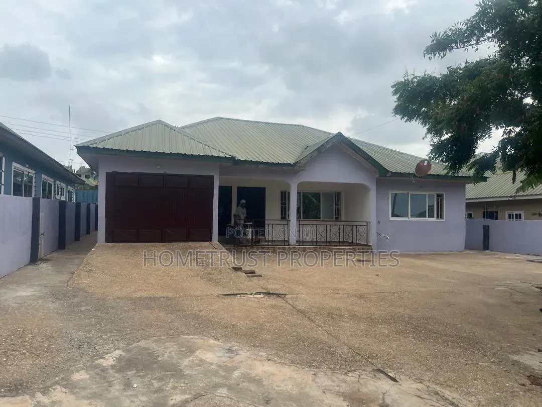 4bdrm House in Kwabenya Franco for rent in Kwabenya