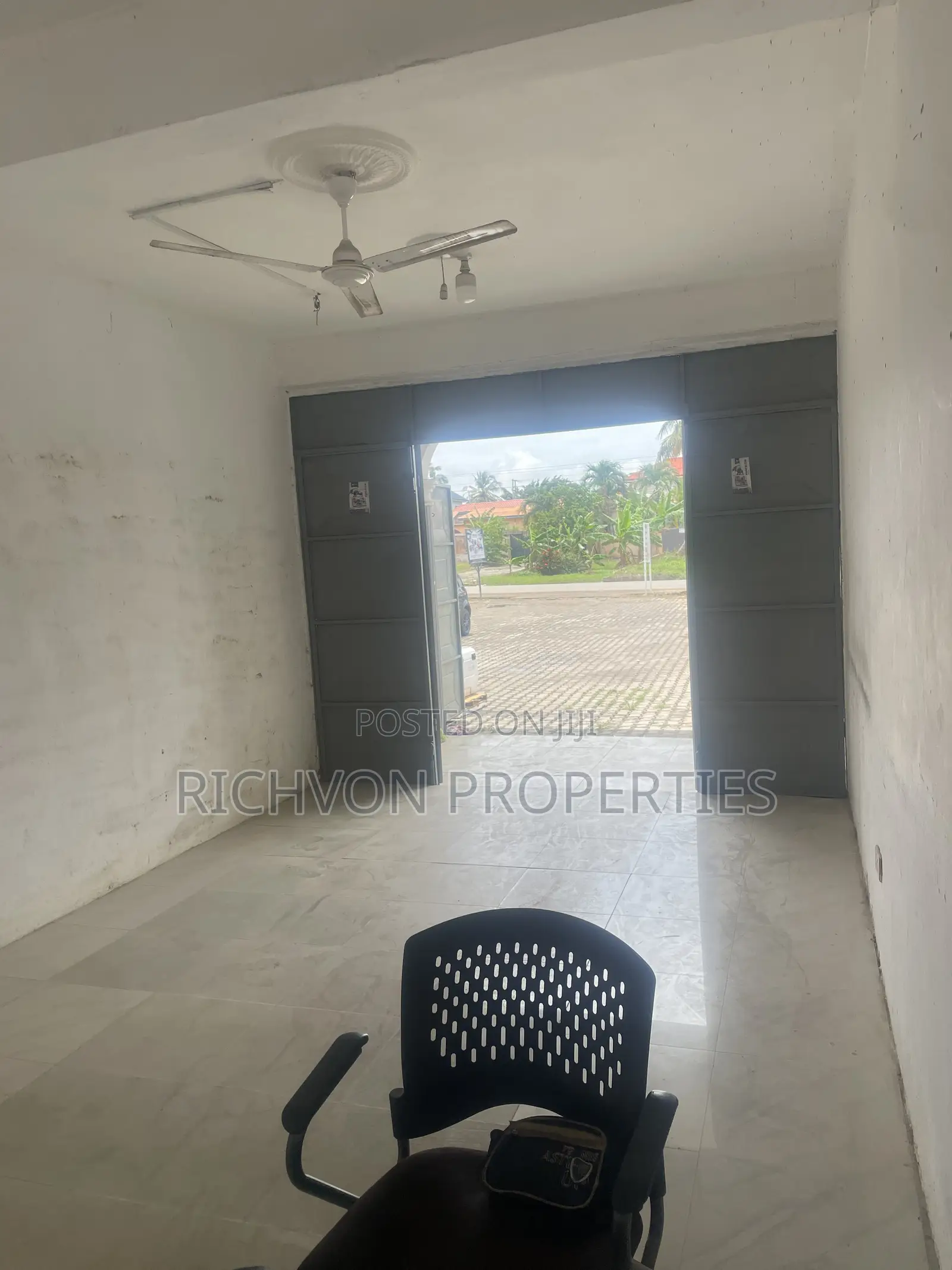 A Single Shop for Rent at Spintex Kotobabi in Baatsona Total