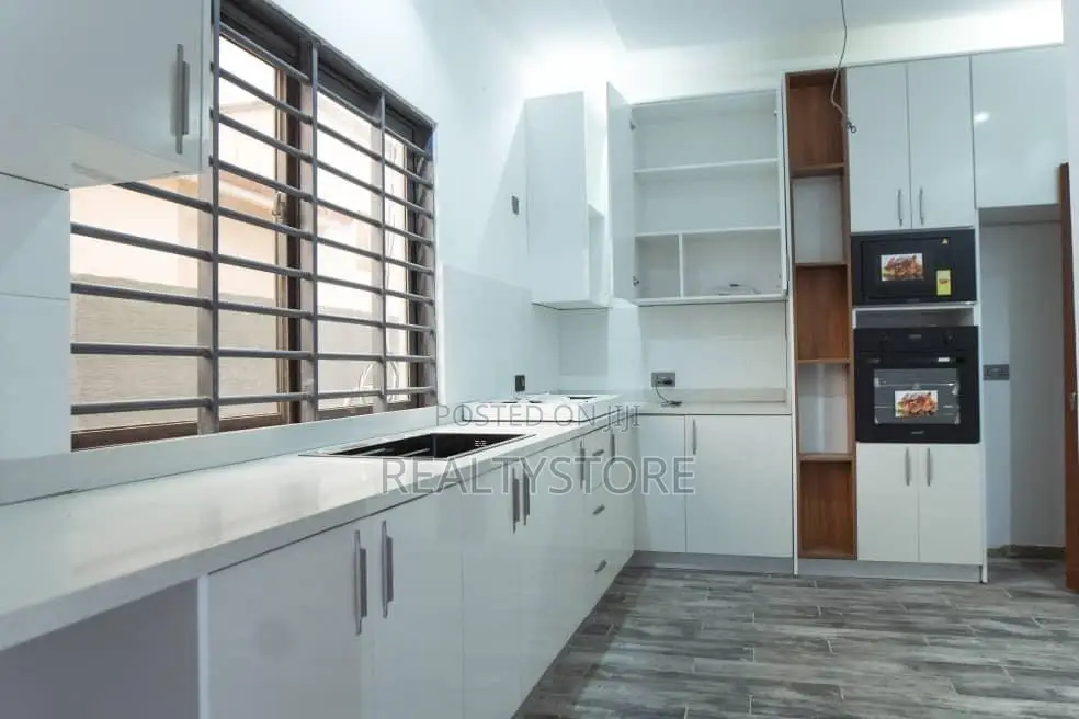3bdrm House in Realtor-Store, Accra Metropolitan for sale in Accra Metropolitan