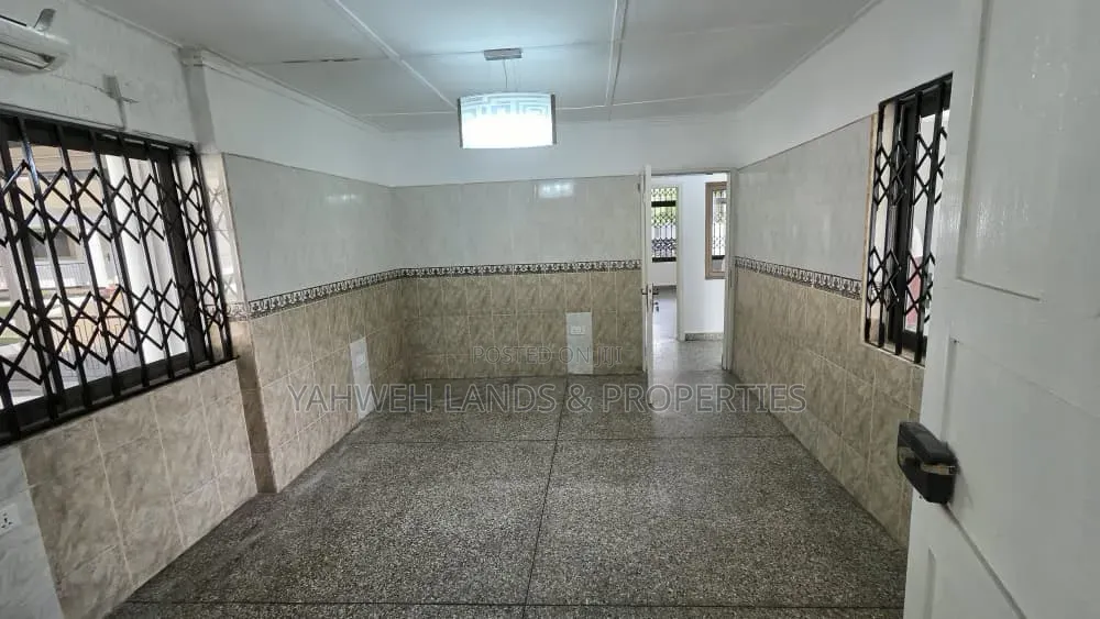 8bdrm House in Italian Embassy for rent in US Embassy Area