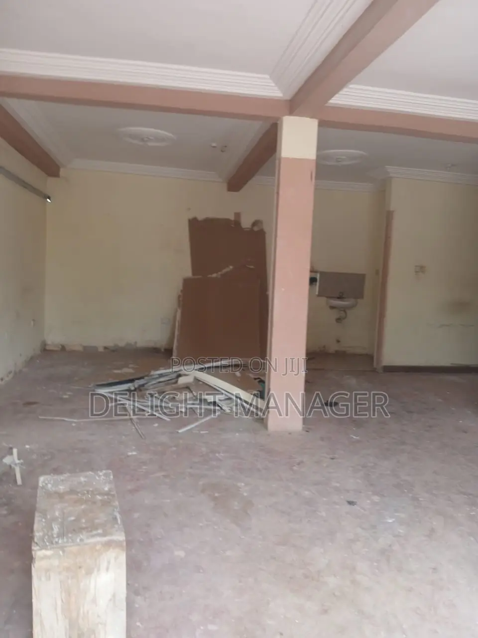 Shop for Rent at Darkuman in Darkuman