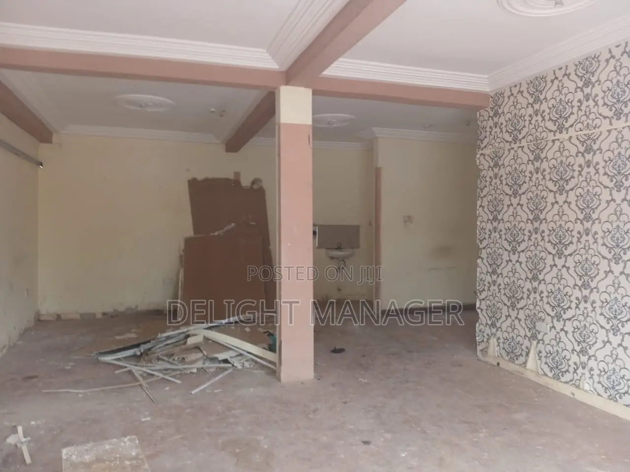 Shop for Rent at Darkuman in Darkuman
