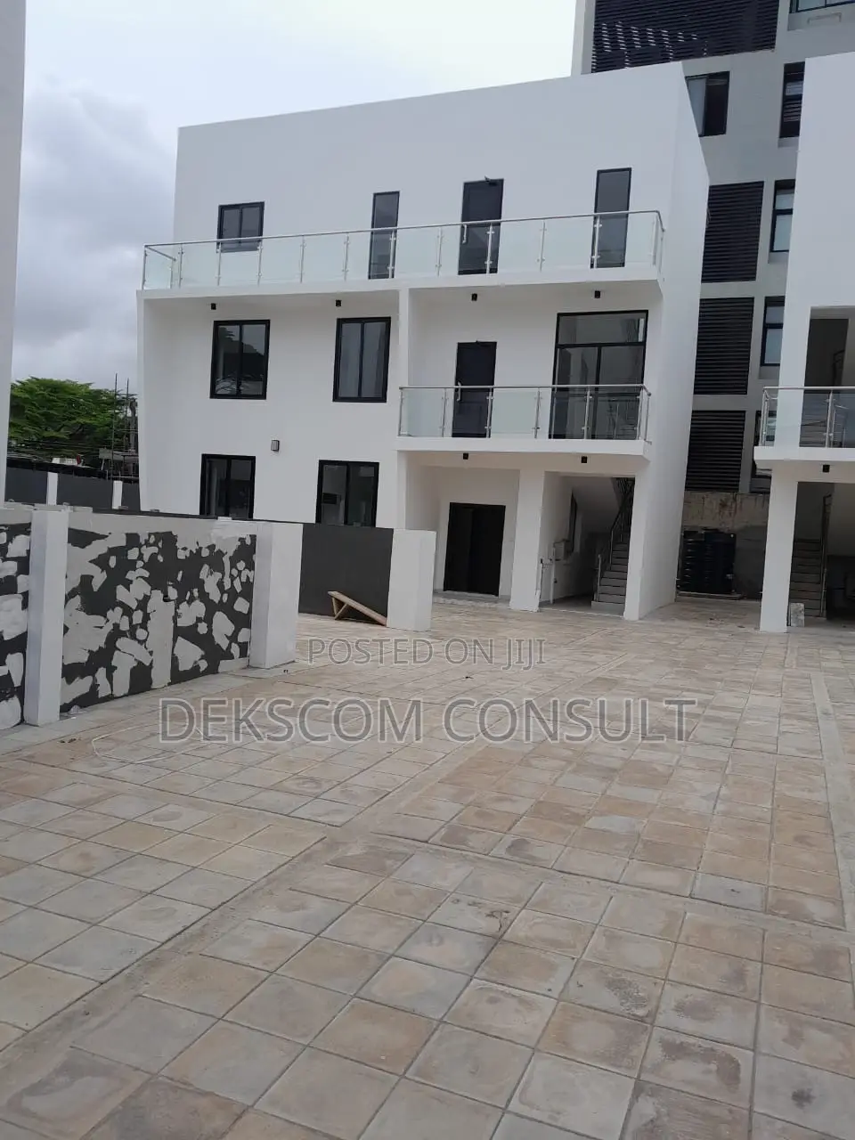 2bdrm Apartment in Labone for rent in Labone