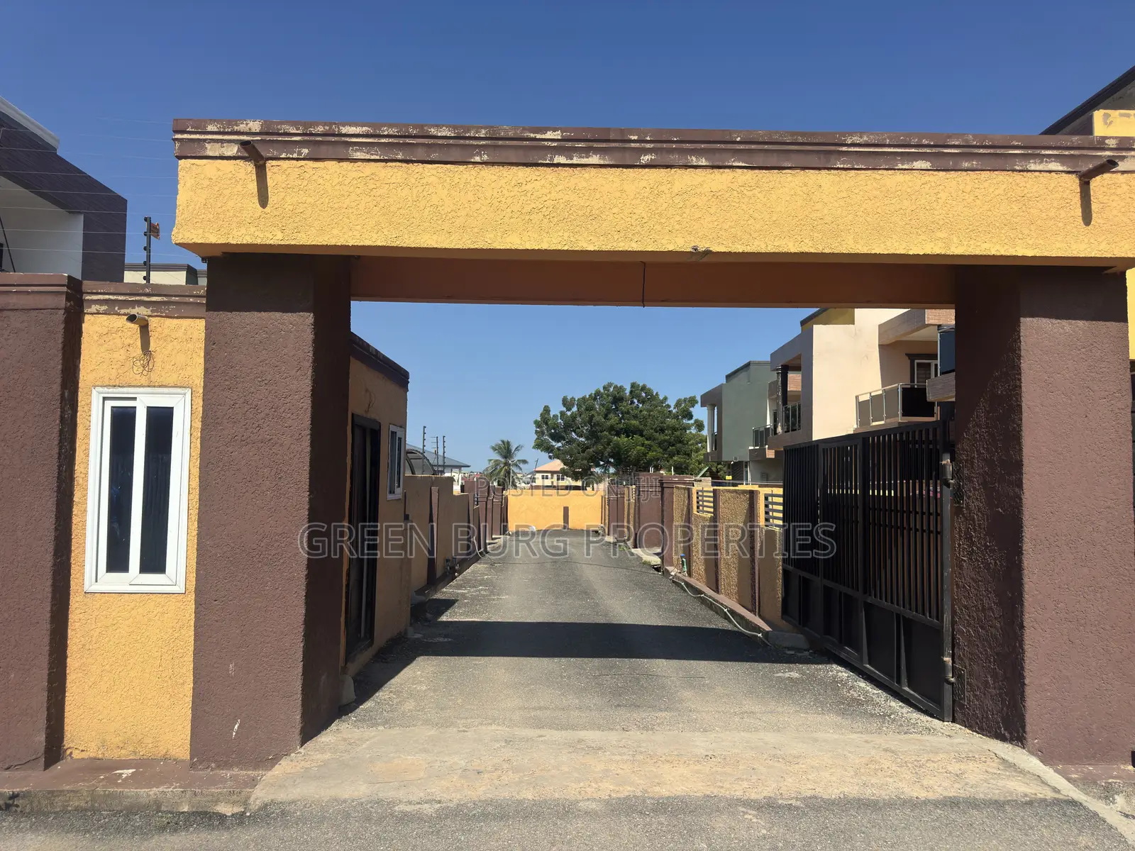 4bdrm House in Green, Sakumono for sale in Sakumono