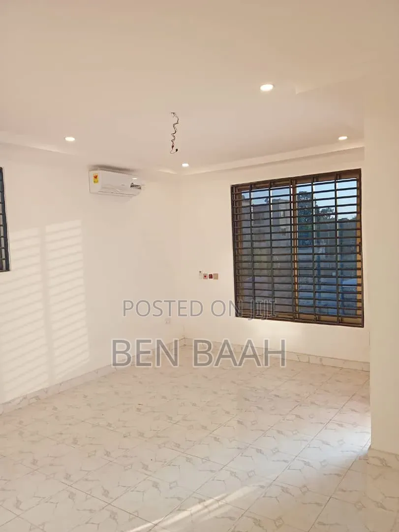 3bdrm Duplex in Ben Properties, Pentecost for sale in Pentecost