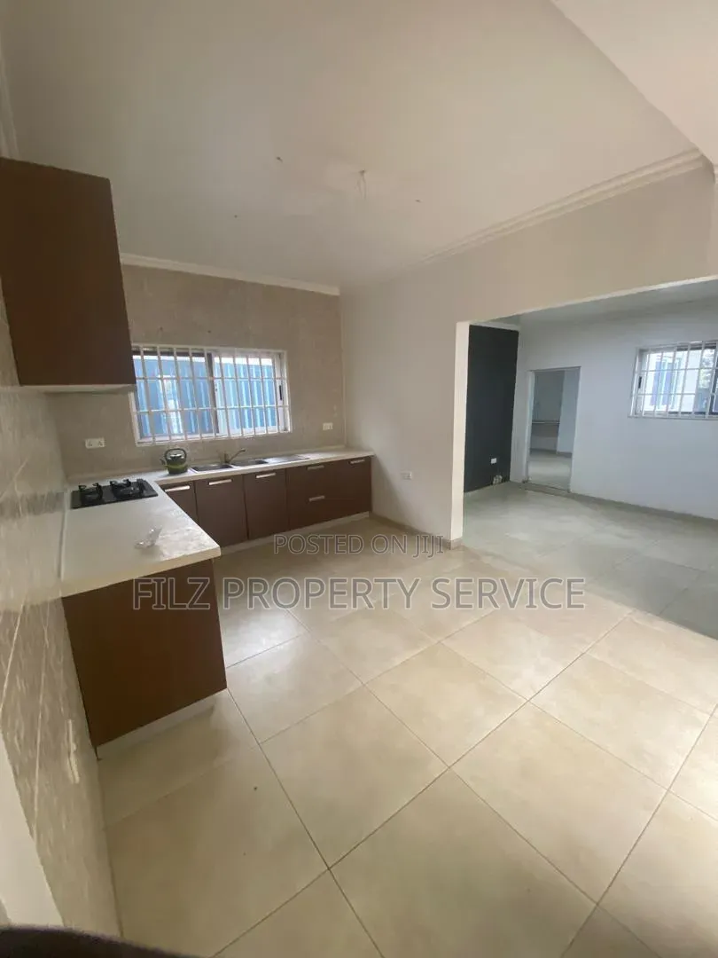 2bdrm House in Abelempke Taxi Rank, Methodist Church Area for rent in Methodist Church Area