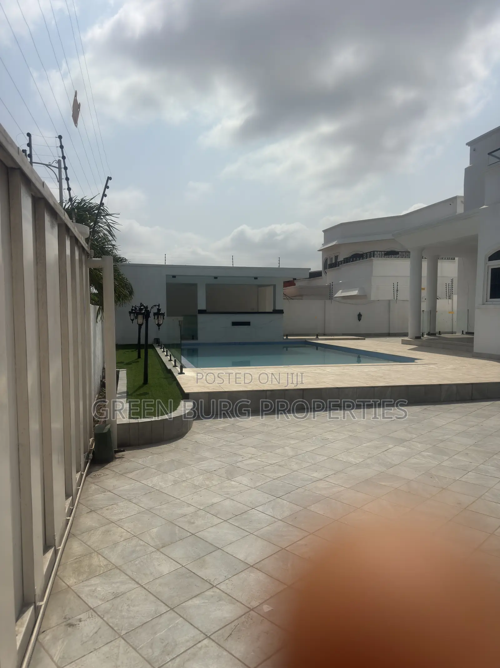 5bdrm House in Green, New Legon for rent in New Legon