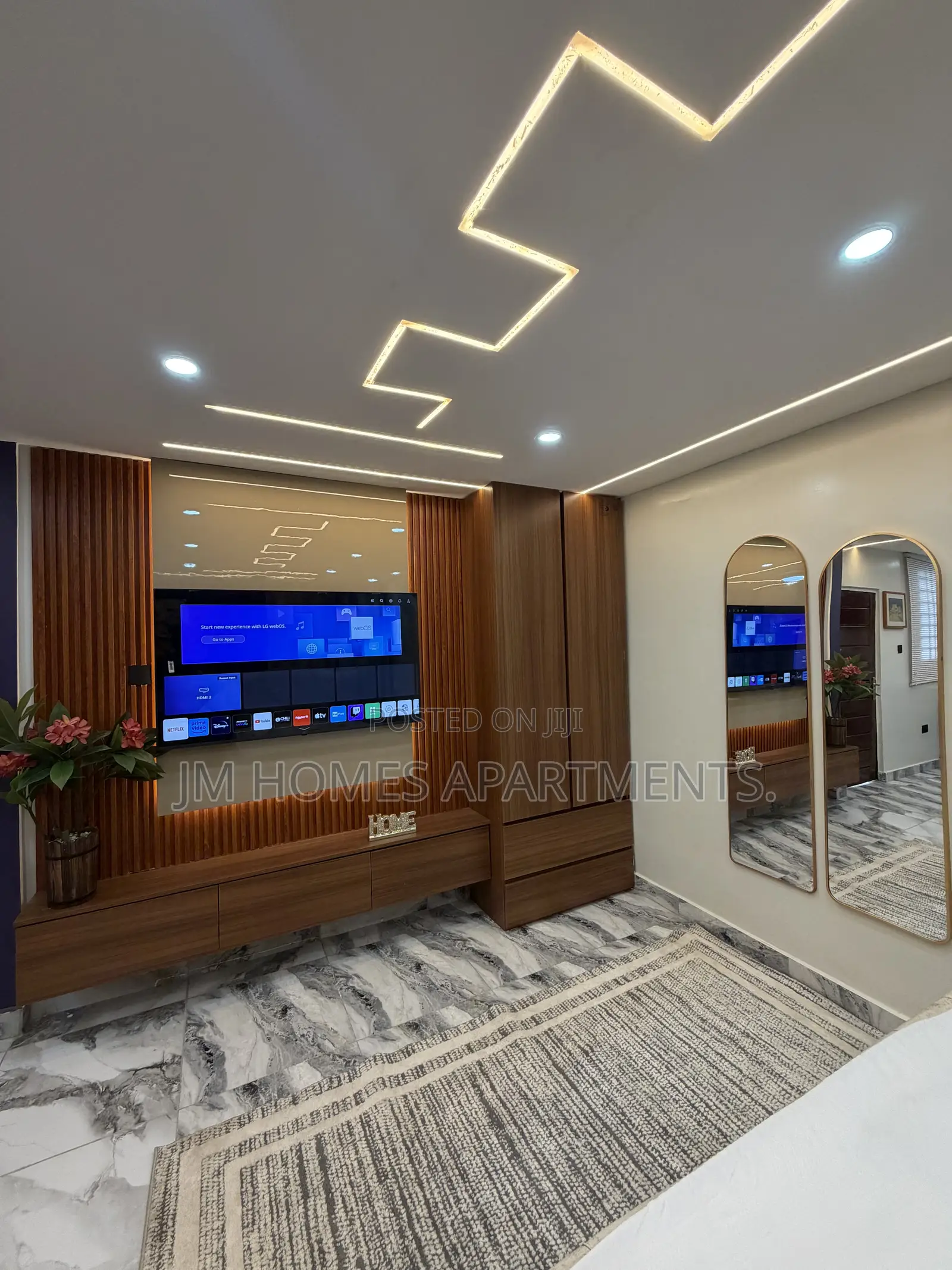Luxury Furnished Studio for Short Stay – Tema Comm 25 in Community 25