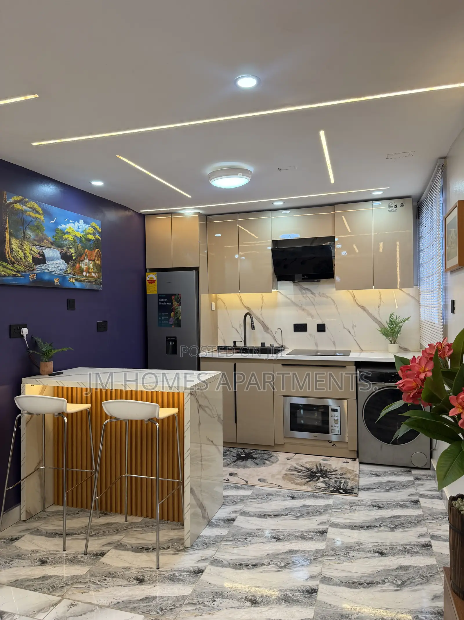 Luxury Furnished Studio for Short Stay – Tema Comm 25 in Community 25