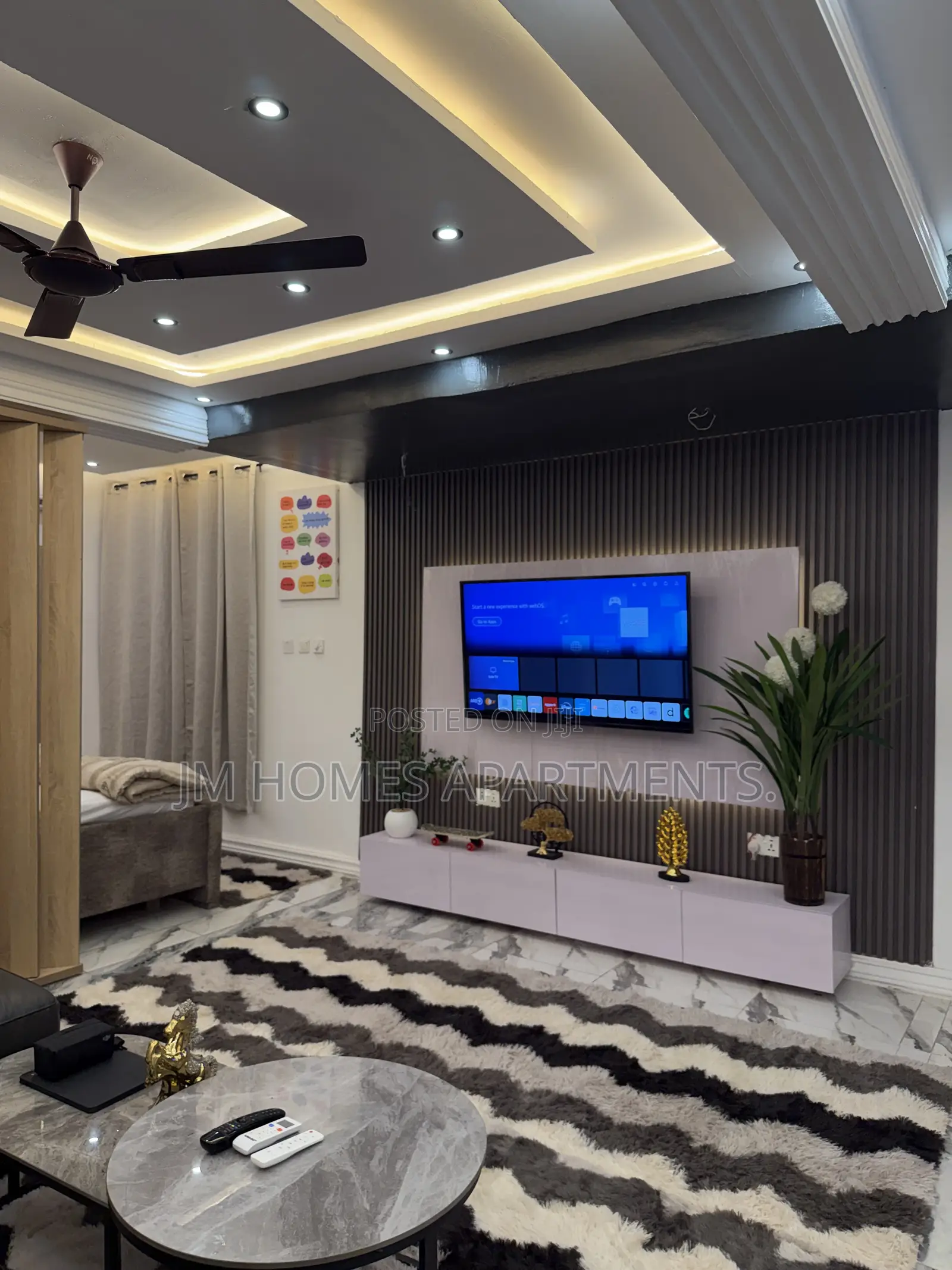 Luxury Furnished Studio for Short Stay – Tema Comm 25 in Community 25