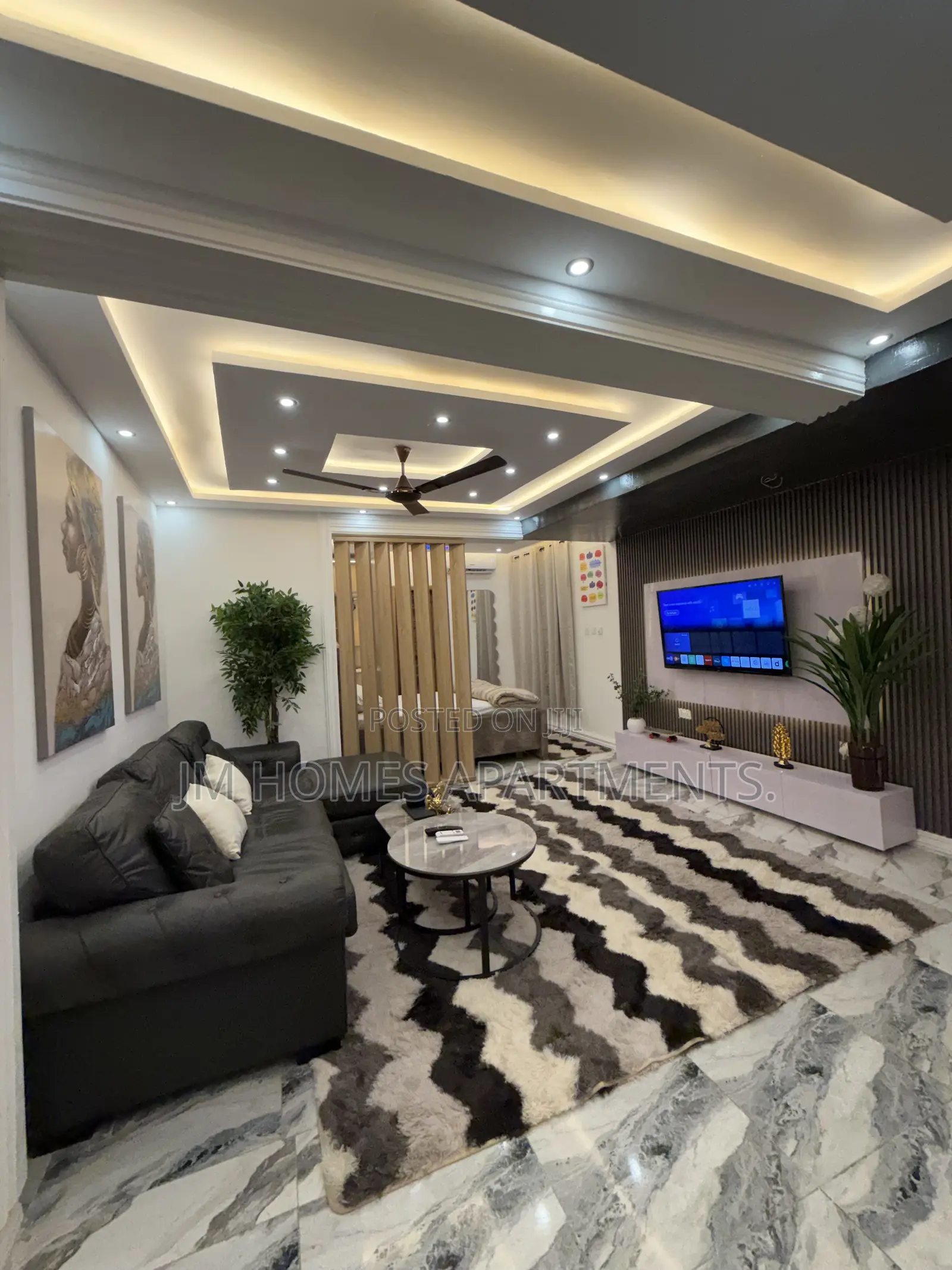 Luxury Furnished Studio for Short Stay – Tema Comm 25 in Community 25