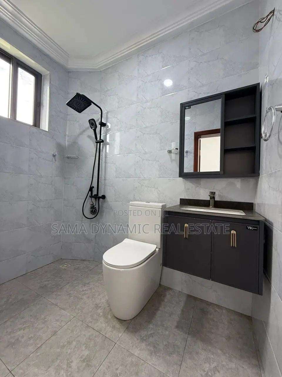 3bdrm Apartment in Labone G4S for rent in Labone