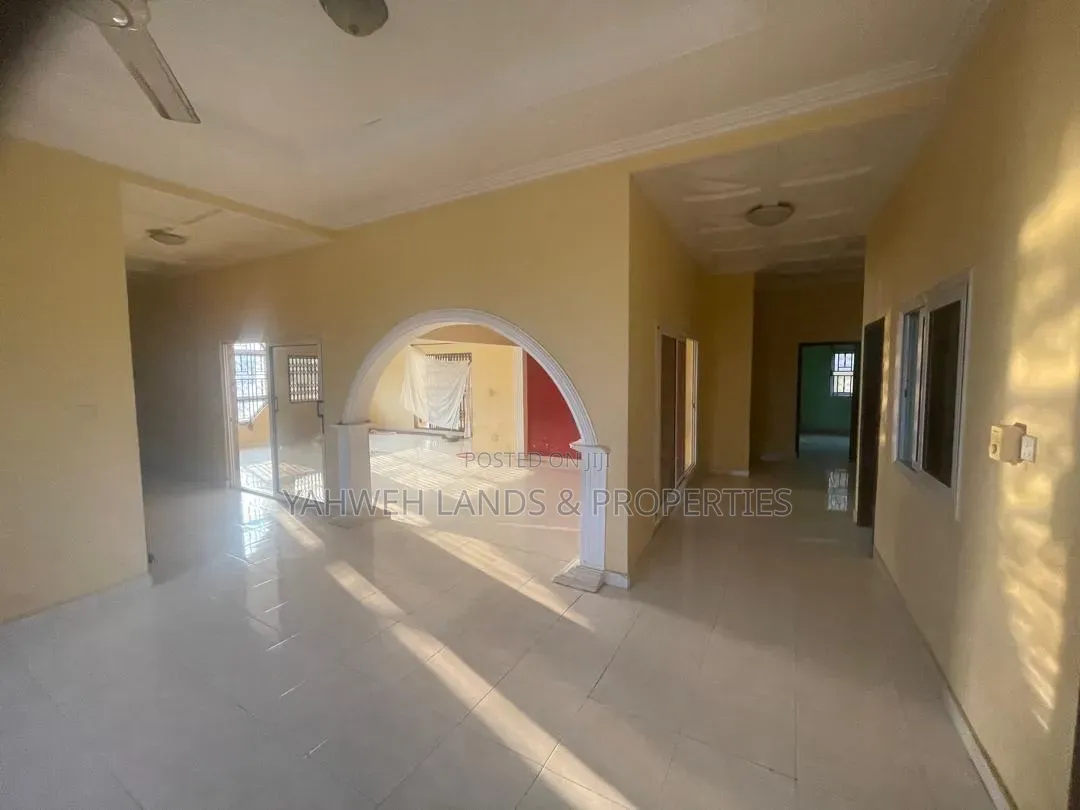 4bdrm House in Okpoigonor, Coca Cola for sale in Coca Cola