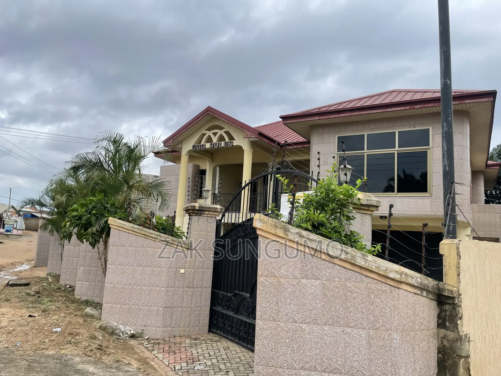 12bdrm House in Sl Agency, Kasoa for sale in Kasoa