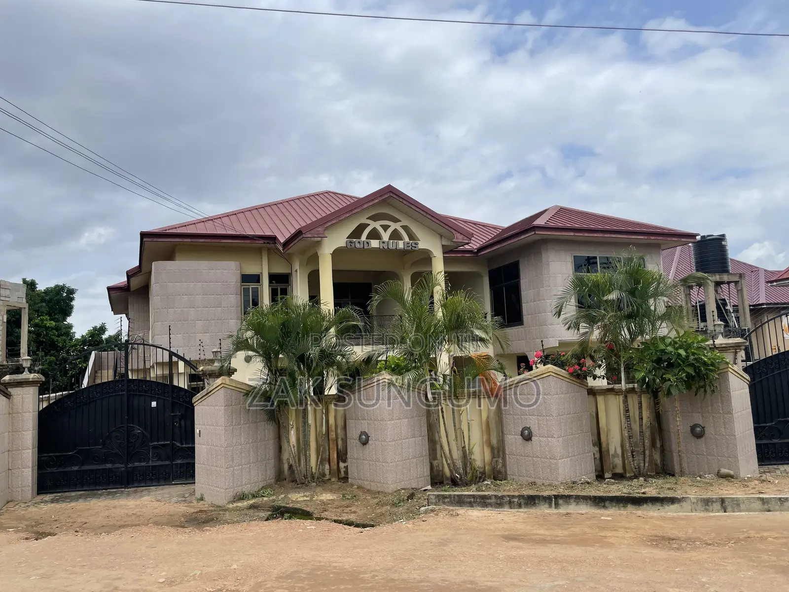 12bdrm House in Sl Agency, Kasoa for sale in Kasoa