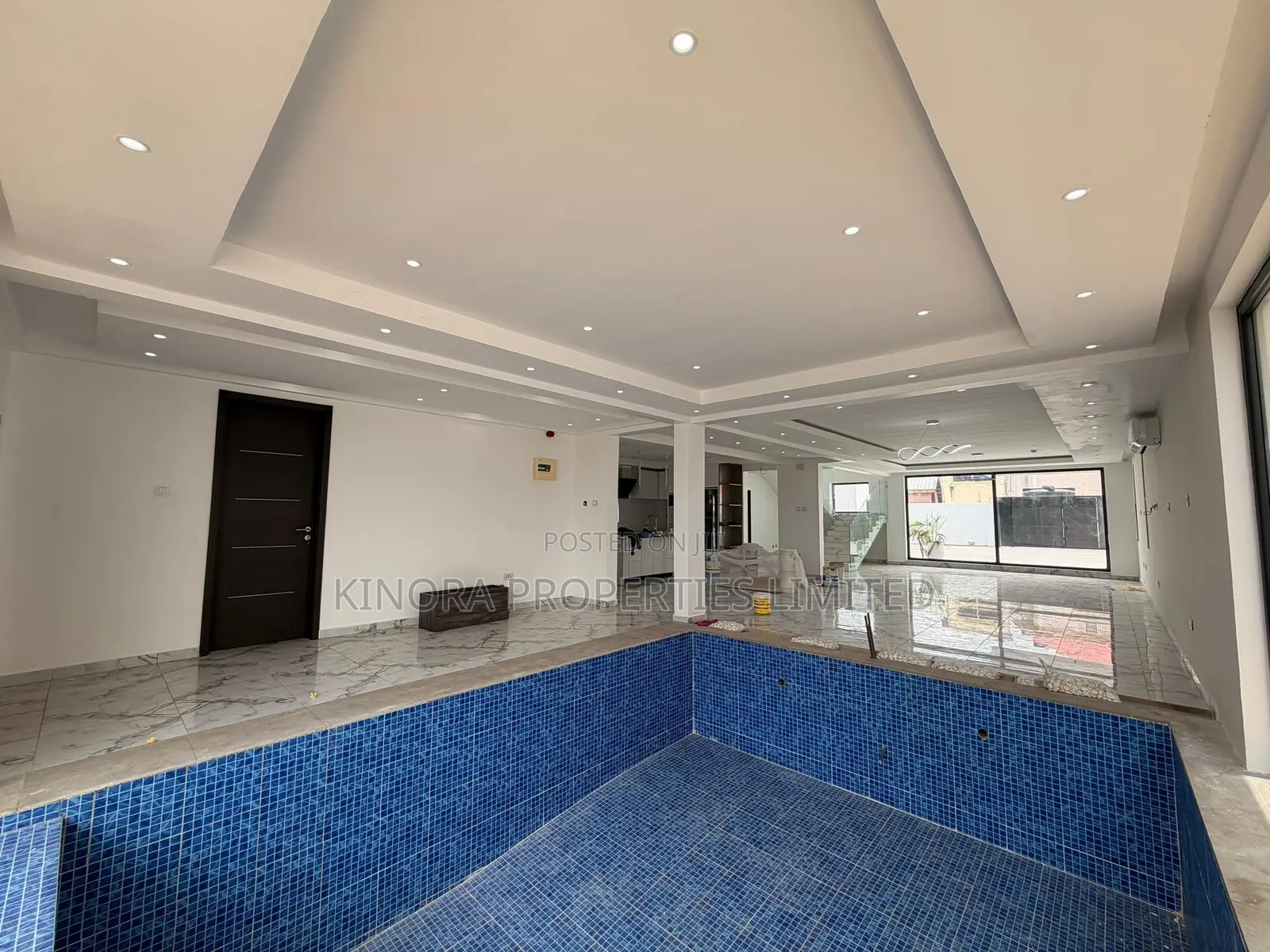 4bdrm Duplex in Adjiganor, East Legon for sale in East Legon
