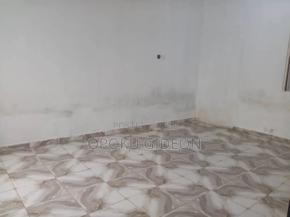 1bdrm Room & Parlour in Canada, Olebu for rent in Olebu