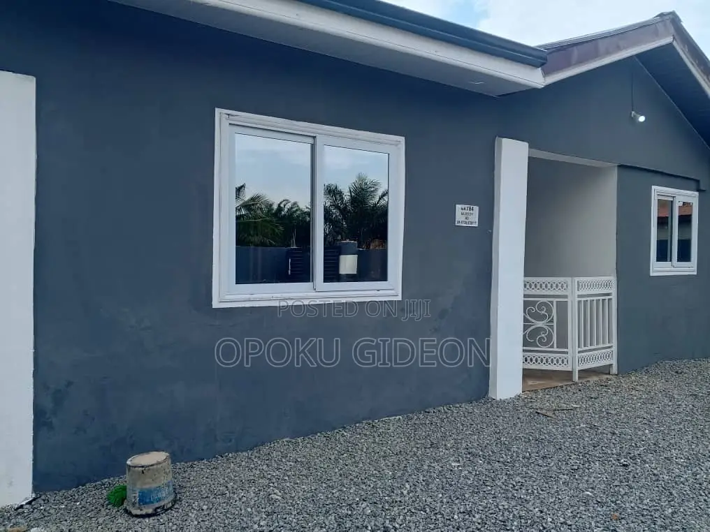 1bdrm Room & Parlour in Canada, Olebu for rent in Olebu