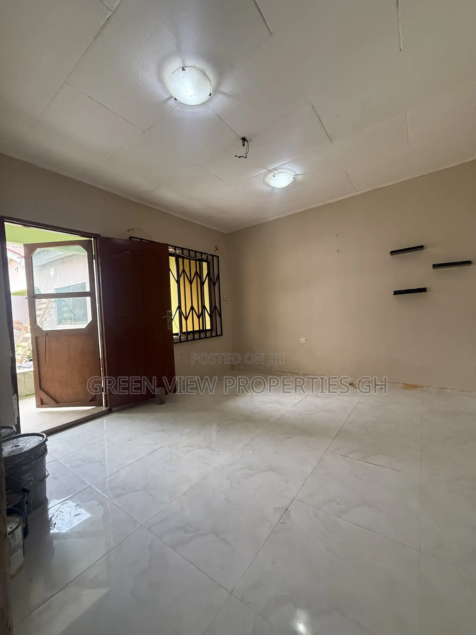 1bdrm Room & Parlour in West Hills Mall Area for sale in West Hills Mall Area