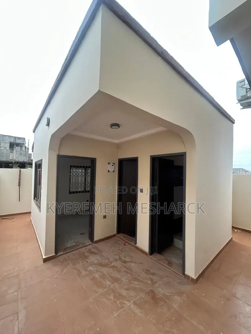 3bdrm Duplex in Pantang Agbogba, Ablorh Adjei for sale in Ablorh Adjei