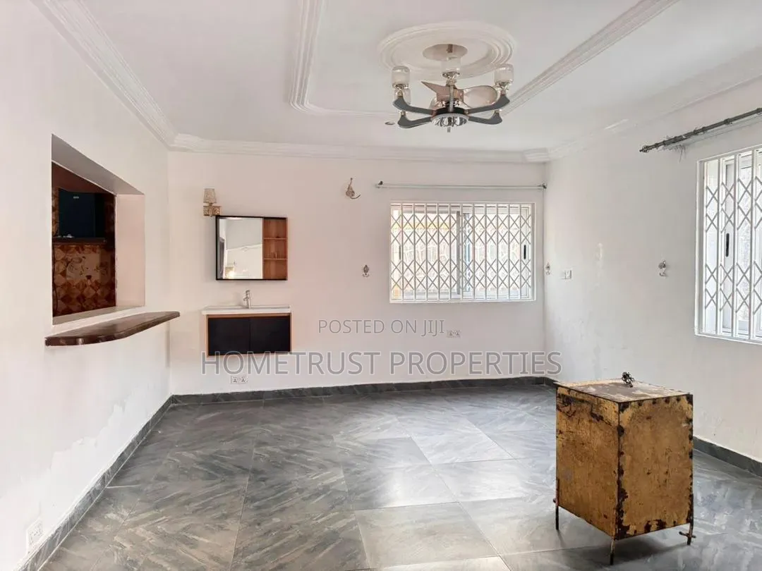 5bdrm Duplex in Bojo Beach Area, Bortiano for sale in Bortiano