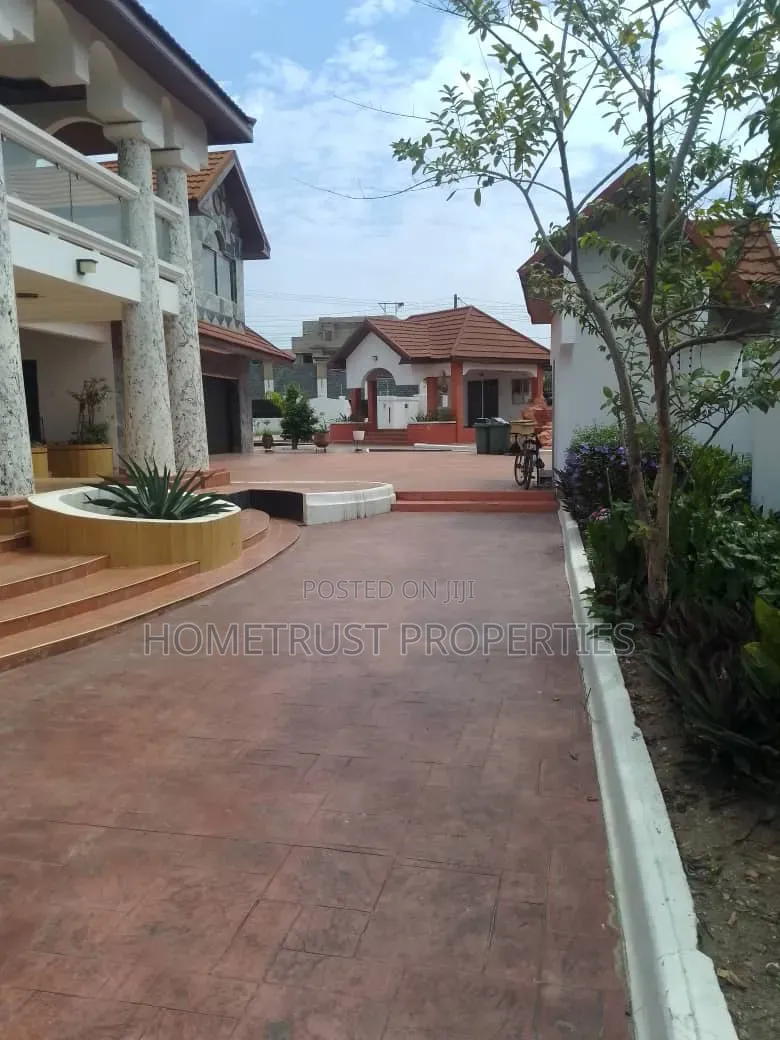 5bdrm Duplex in East Legon Trassaco, Boundary Road Area for rent in Boundary Road Area