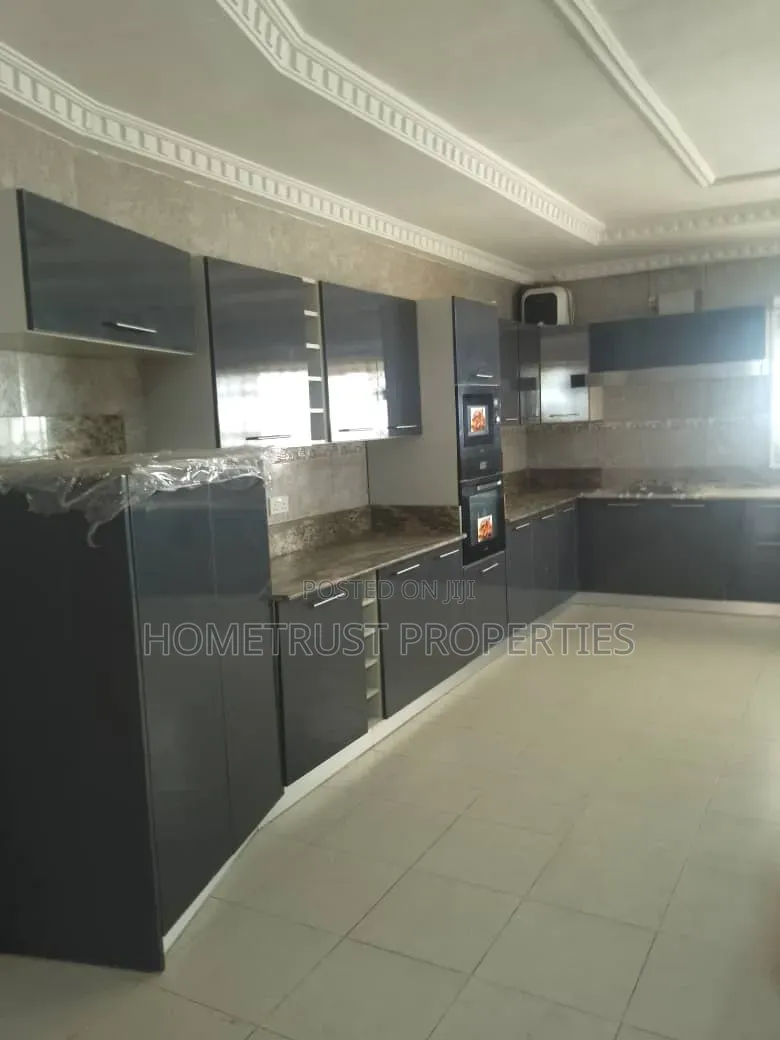 5bdrm Duplex in East Legon Trassaco, Boundary Road Area for rent in Boundary Road Area