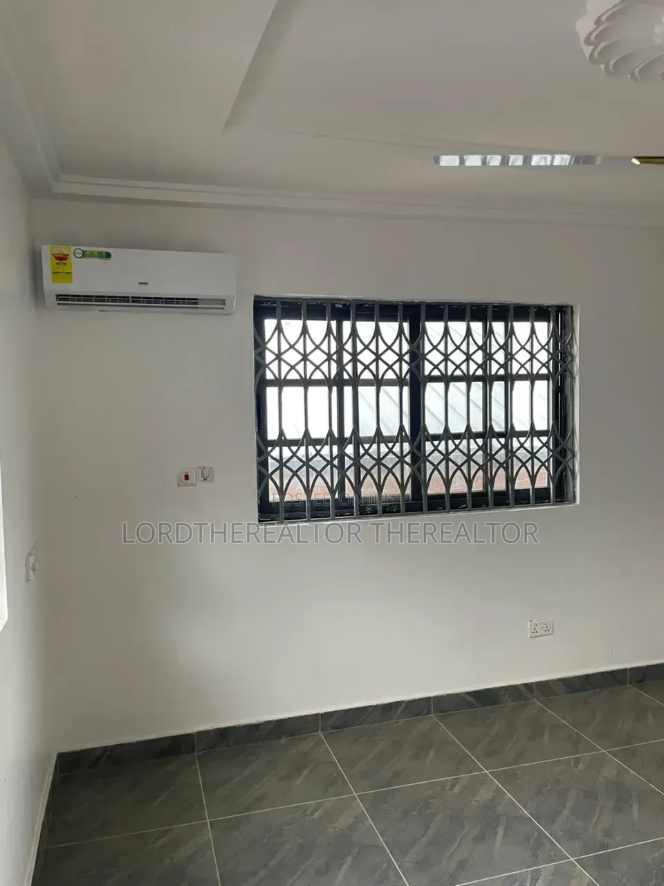 3bdrm Duplex in Pokuase for rent in Pokuase