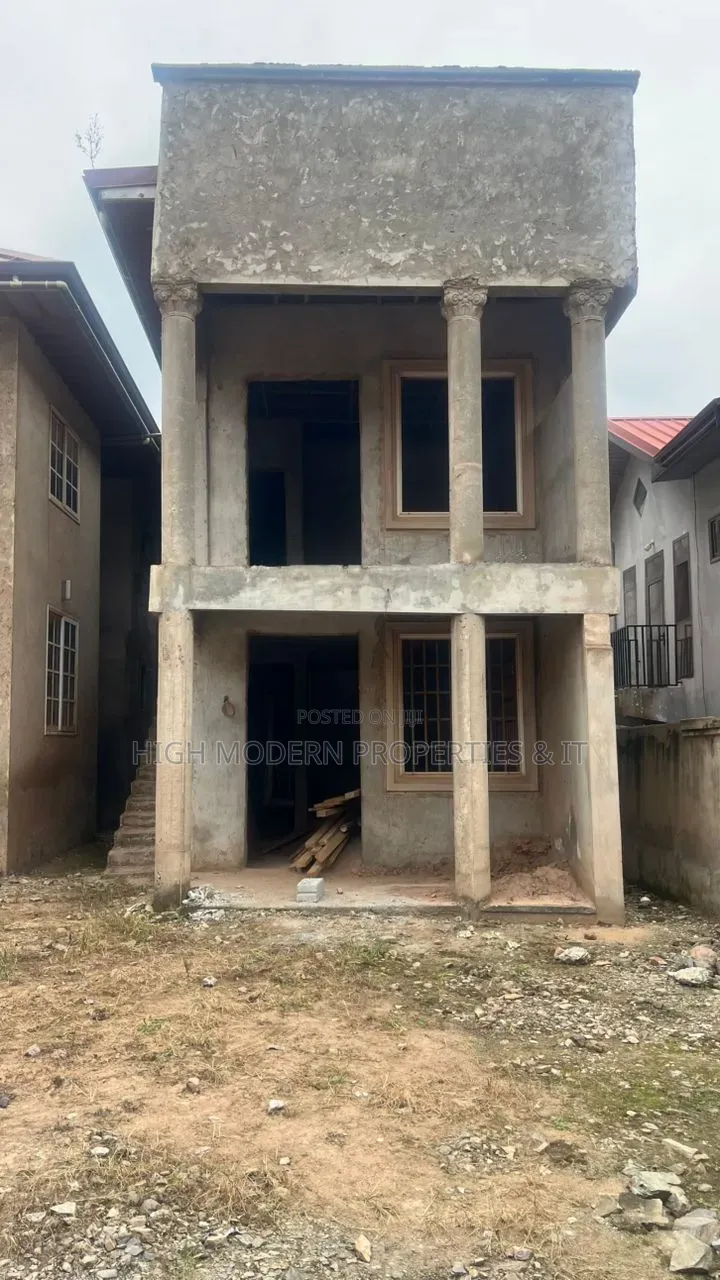 3bdrm House in Kwabenya Abuom for sale in Kwabenya