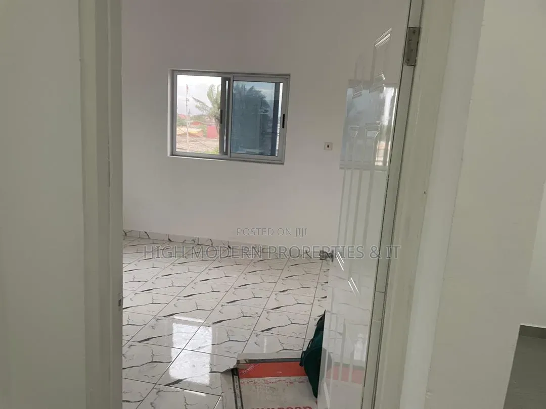 2bdrm Apartment in Akpanja, Teshie for rent in Teshie