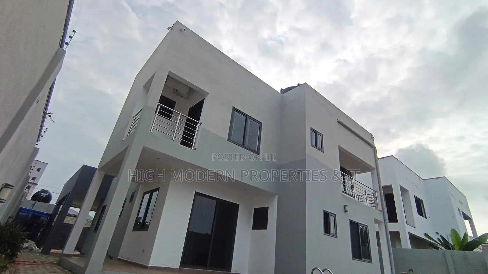4bdrm House in East Airport, Teshie for rent in Teshie
