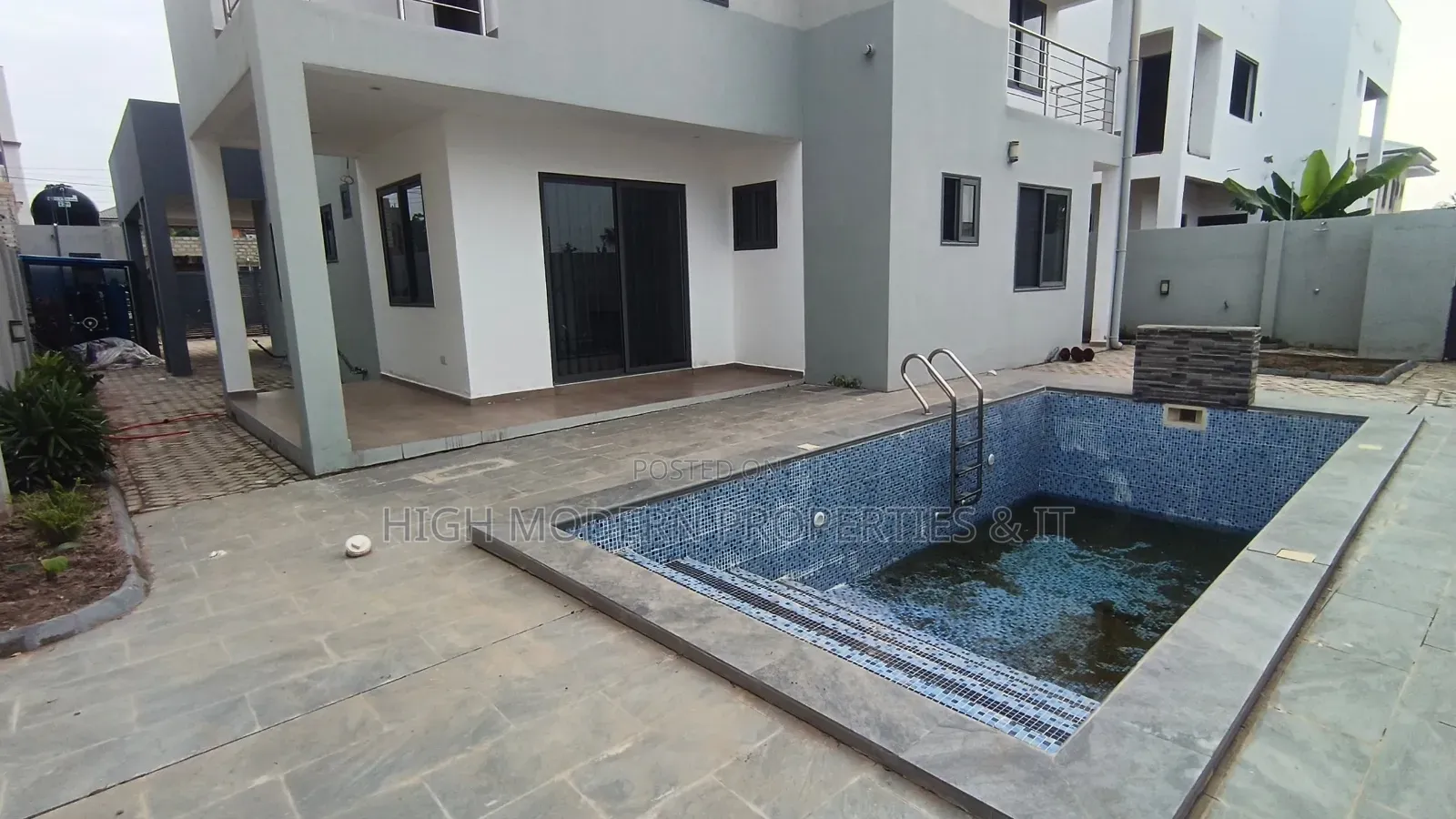 4bdrm House in East Airport, Teshie for rent in Teshie