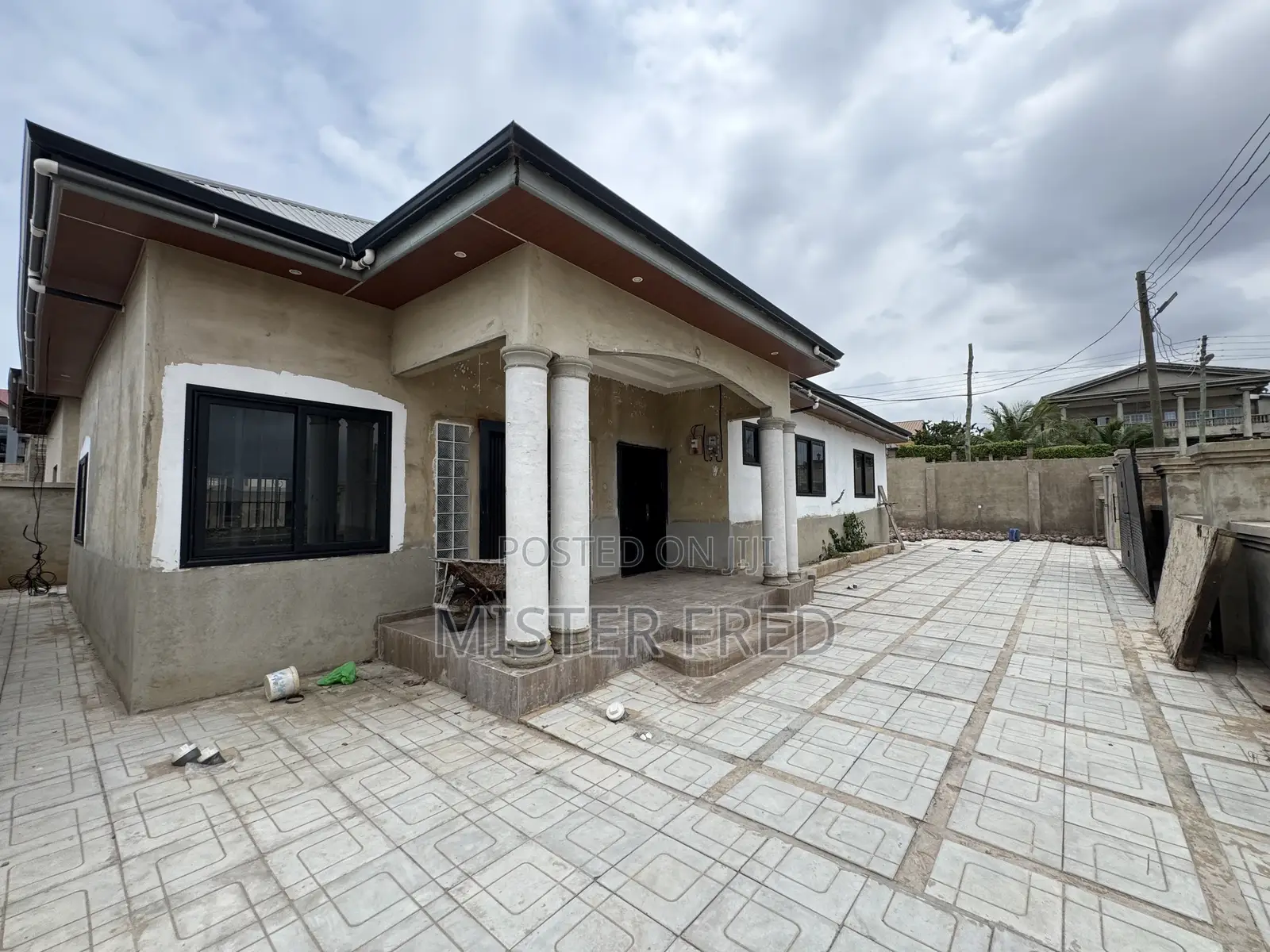 3bdrm House in Westhills Mall, Weija for sale in Weija