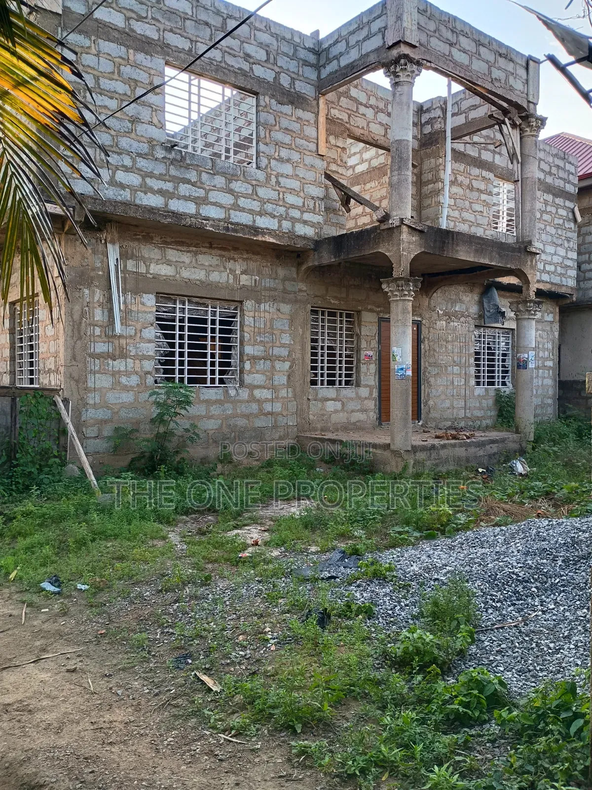7bdrm Mansion in Kotoku Market Area, Amasaman for Sale in Amasaman