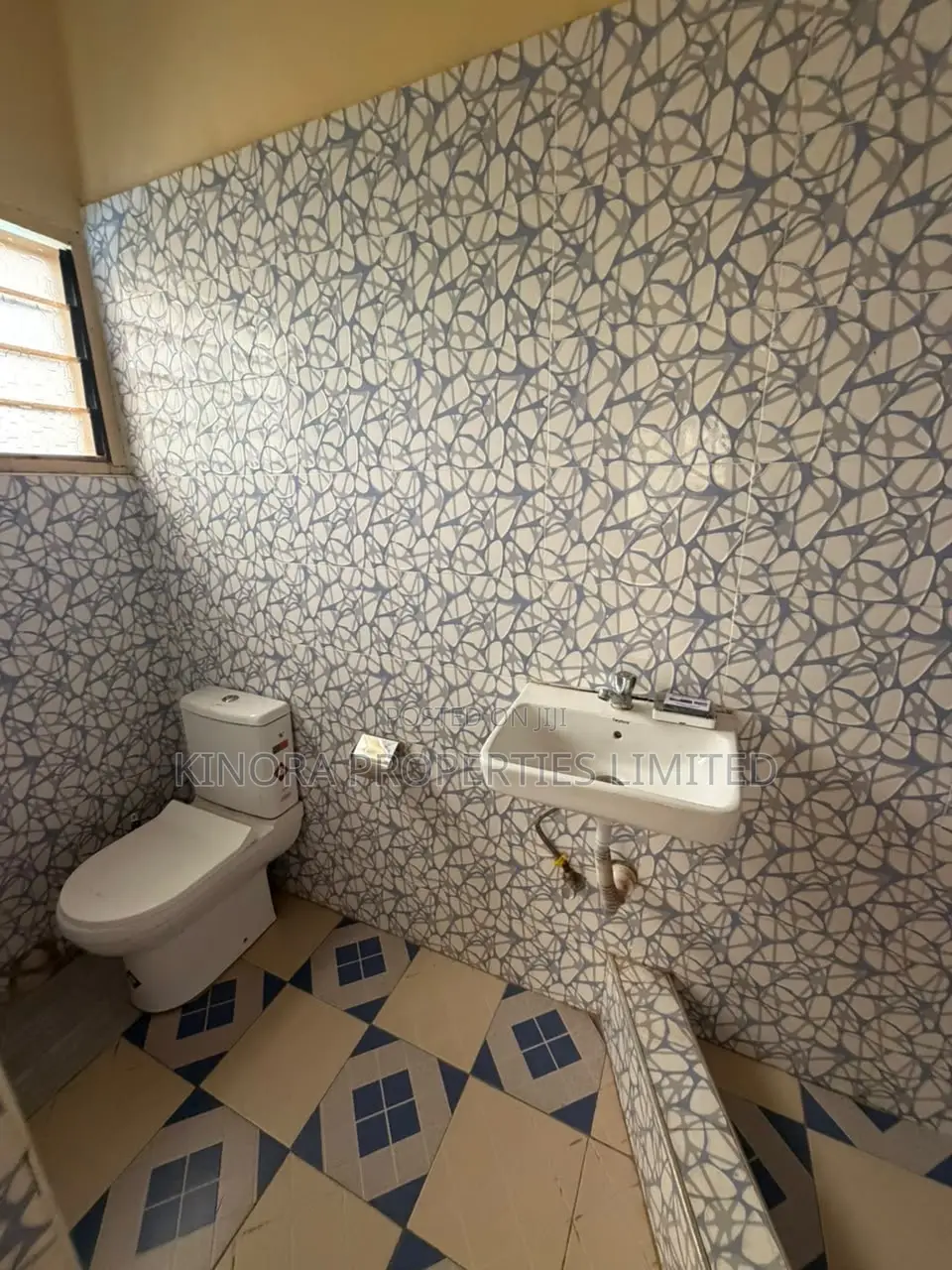 1bdrm Apartment in Agbogba Junction, Abokobi for rent in Abokobi