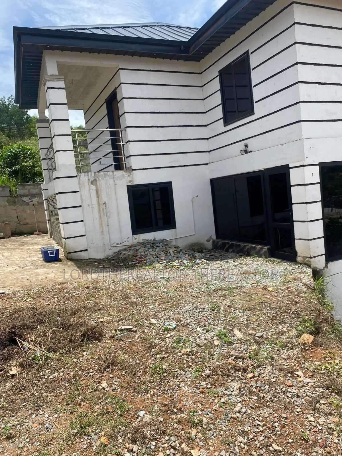 4bdrm Mansion in Pokuase for rent in Pokuase