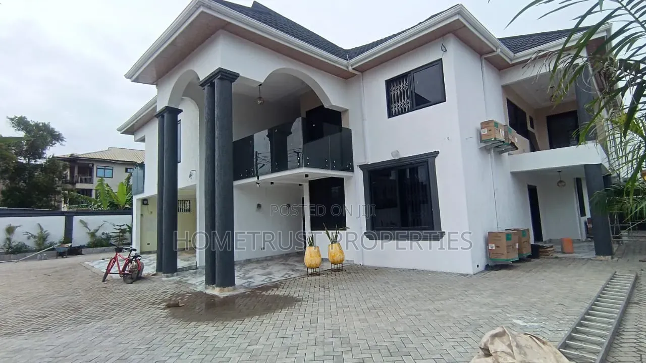 6bdrm Duplex in Tseaddo for rent in Tseaddo