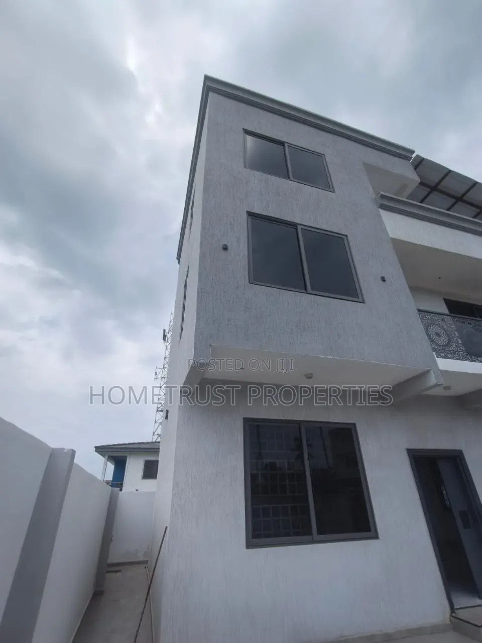 3bdrm Apartment in Labone, Celsbridge Area for rent in Celsbridge Area