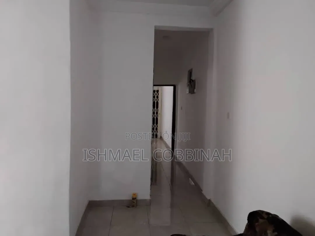 7bdrm Apartment in Ishmit Housing Hub, New Town for sale in New Town