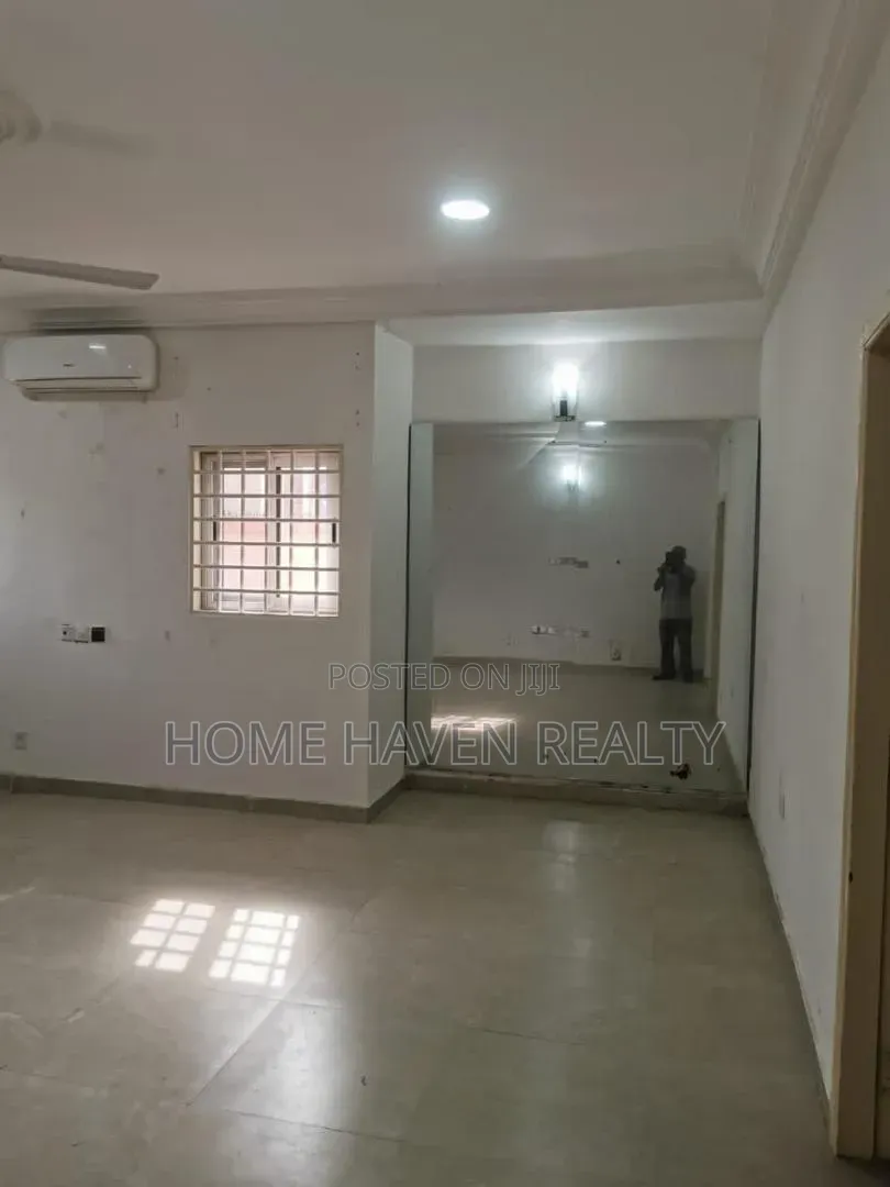 5bdrm House in Spintex Total for rent in Baatsona Total