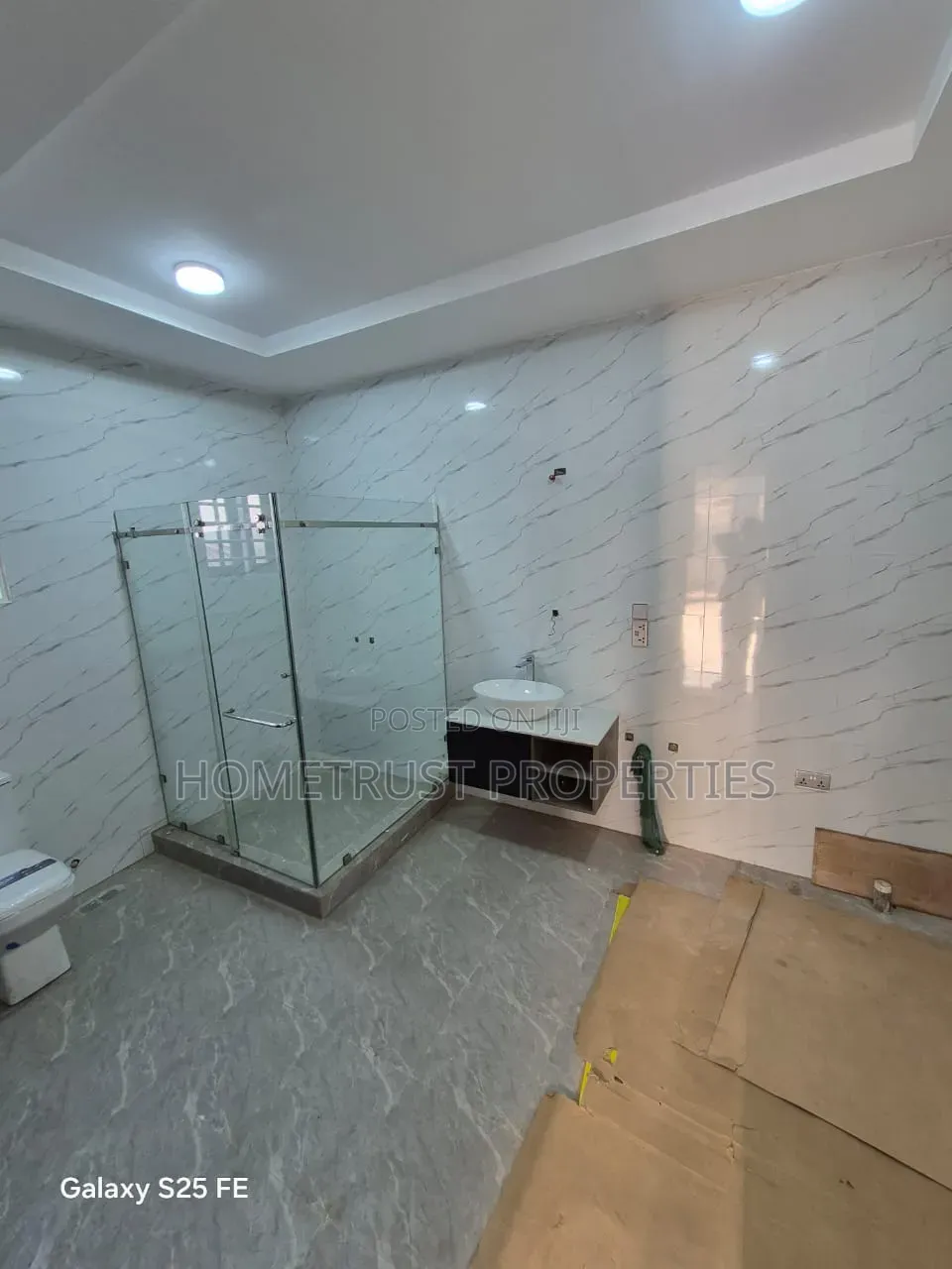 3bdrm Duplex in Amasaman Satellite for sale in Amasaman