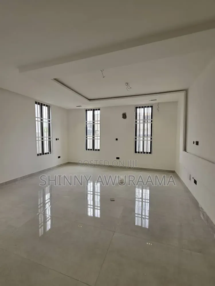 3bdrm House in East Legon Hills, School Junction for sale in School Junction